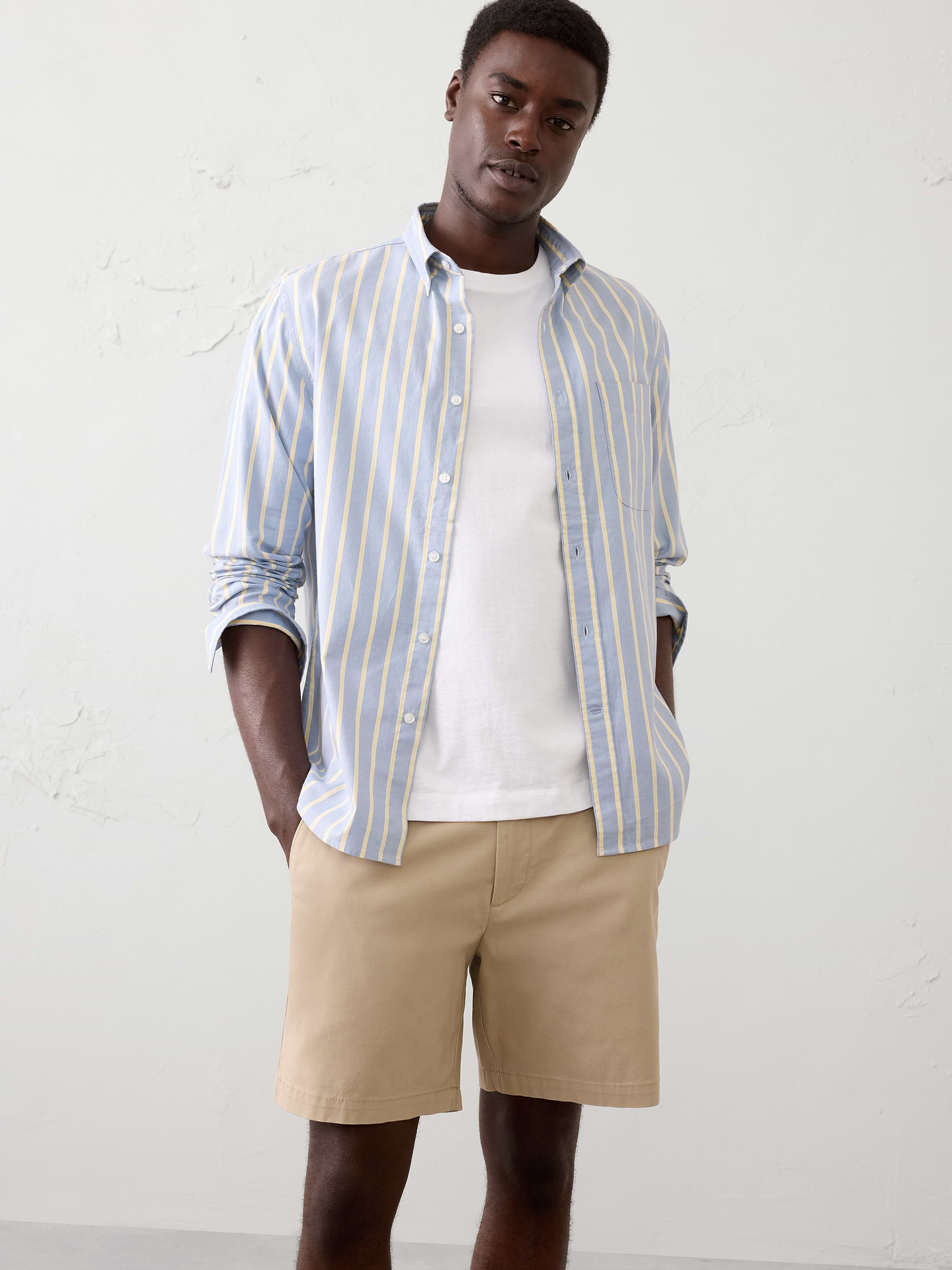 Image number 1 showing, Slim-Fit 7" Lived-In Short