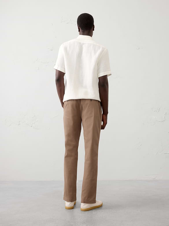 Athletic-Fit Summerweight Chino