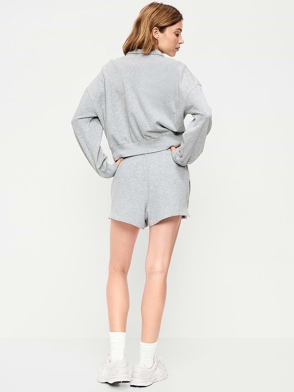 Short ample en denim à taille haute à logo, entrejambe de 7,5 cm