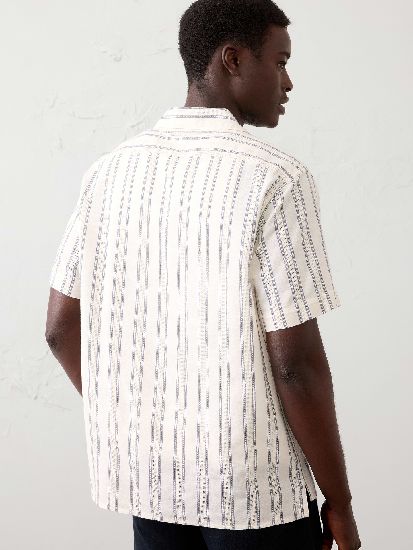 Image number 2 showing, Standard-Fit Textured Resort Shirt