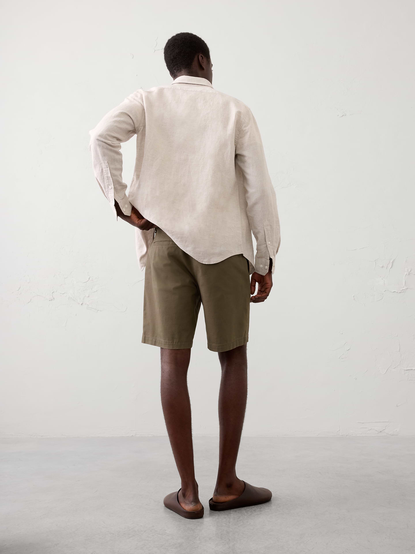 Image number 5 showing, Slim-Fit 9" Lived-In Short