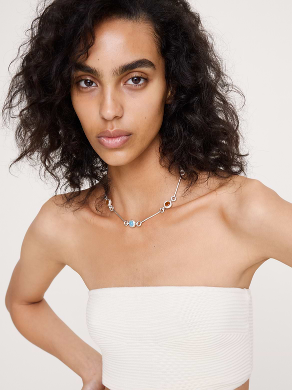 Collier à maillons à pierre circulaire
