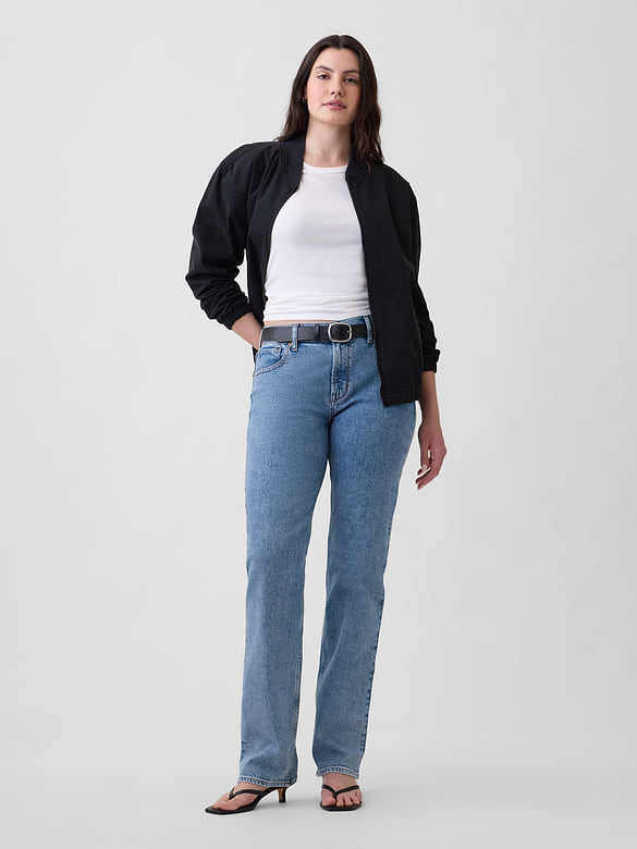 Mid Rise '90s Slim Straight Jeans