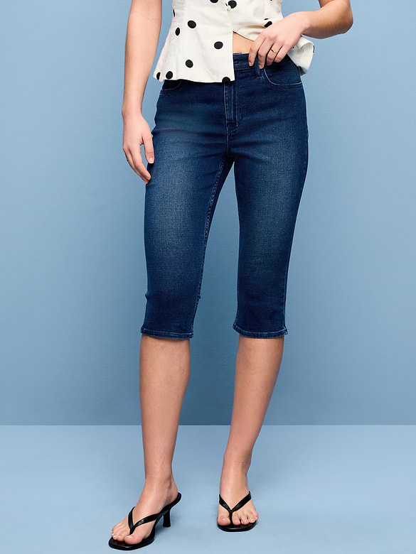 High-Waisted Wow Capri Jeans