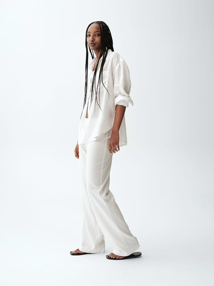 Image number 8 showing, Low Rise Linen-Blend Flare Pants