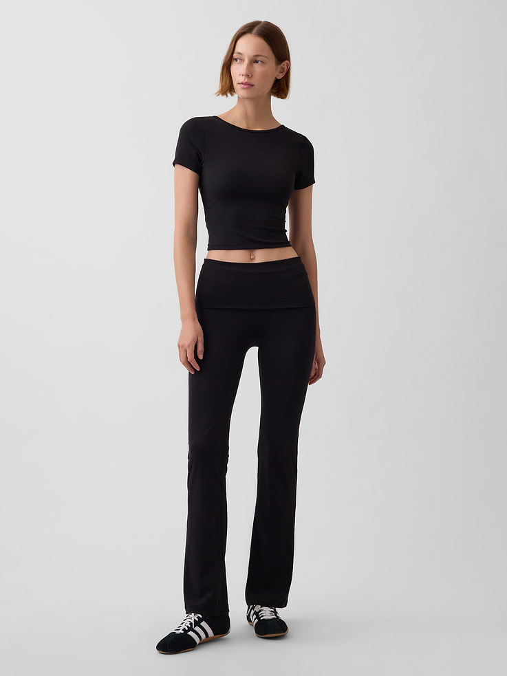 Image number 2 showing, GapFit Smooth Reversible Wrap Crop Top
