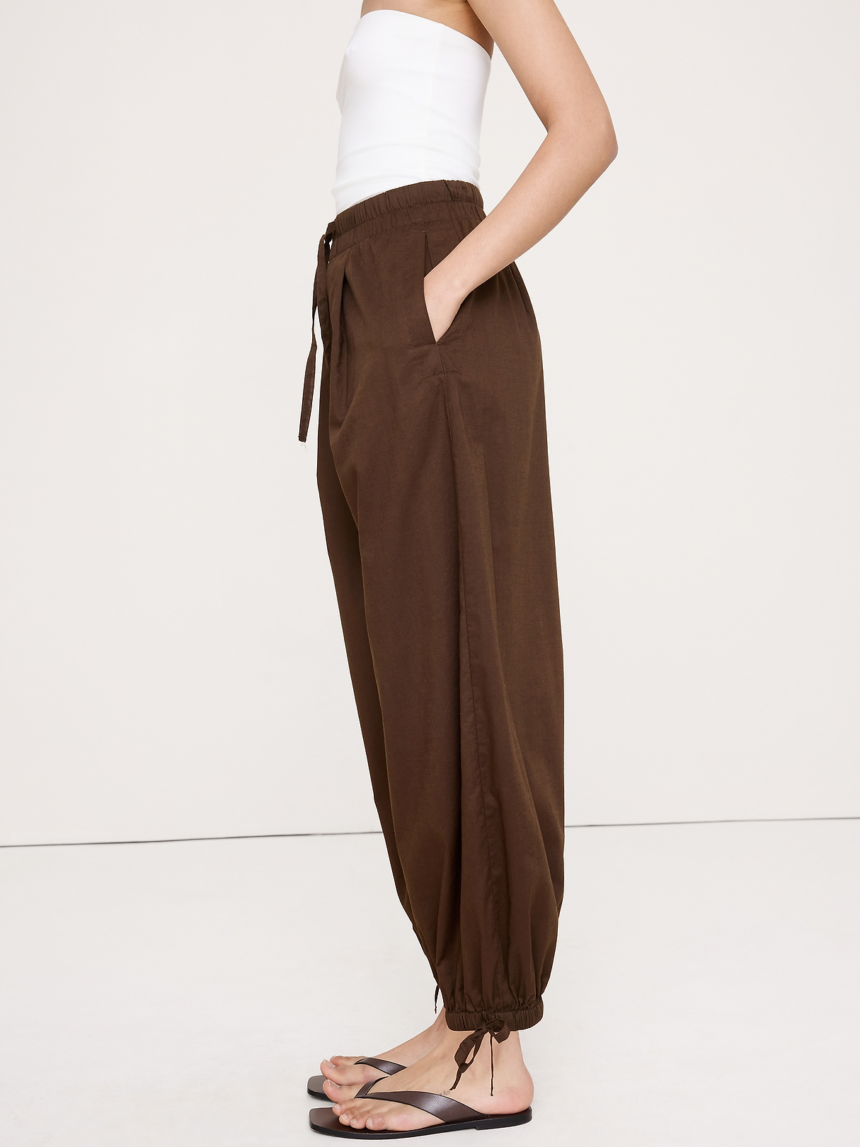 Lightweight Cotton Balloon Pant | Banana Republic