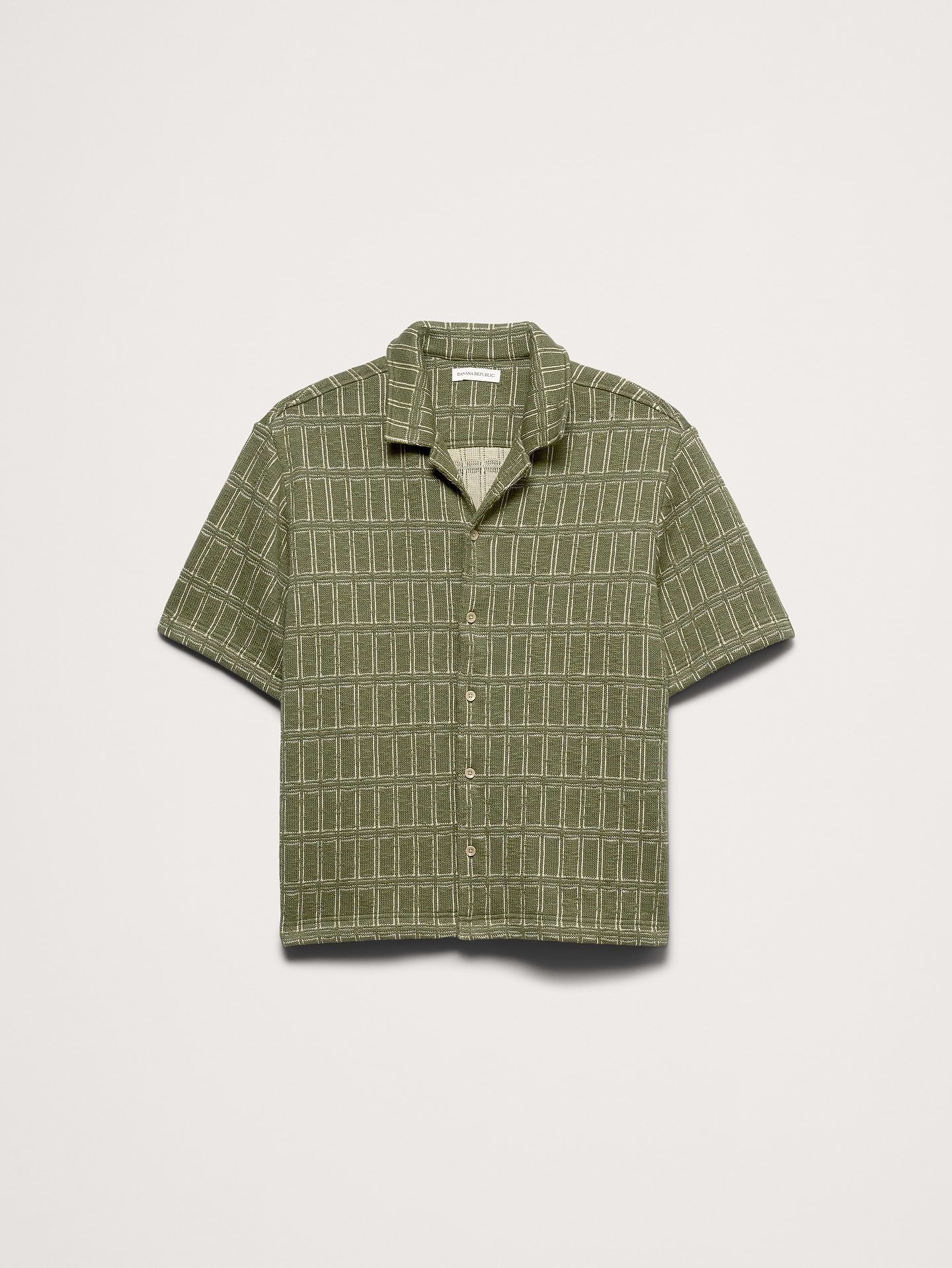 L'image numéro 4 présente Chemise de vacances en jacquard à coupe décontractée