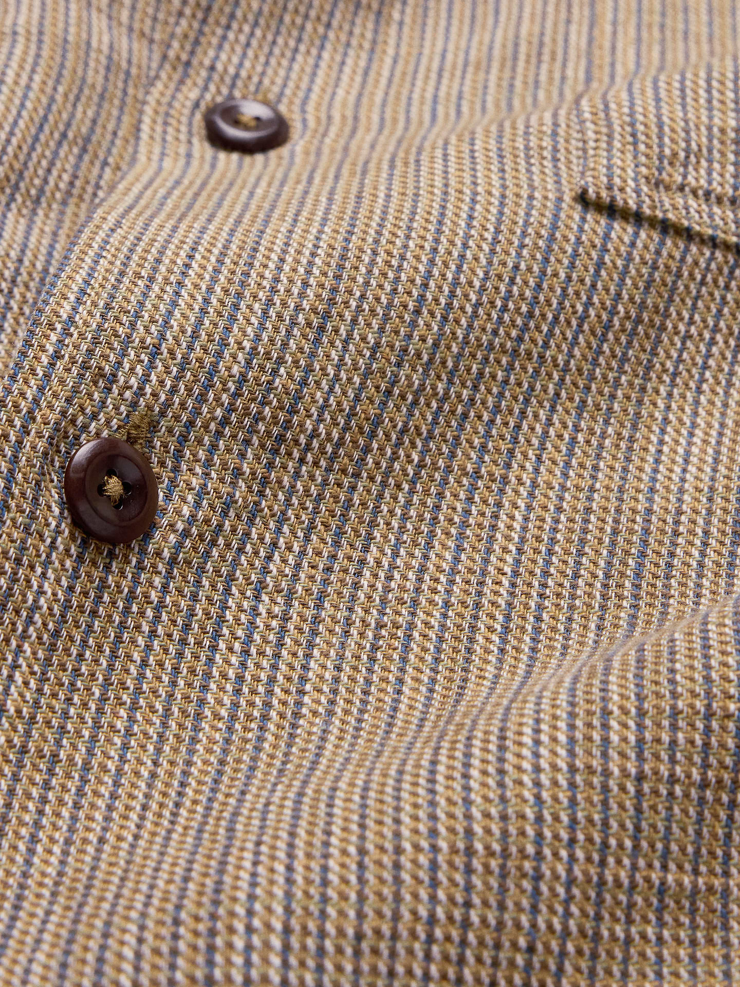 L'image numéro 5 présente Chemise de vacances décontractée en coton