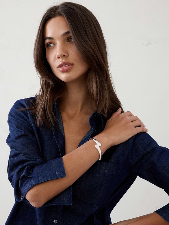 Modern Curved Cuff