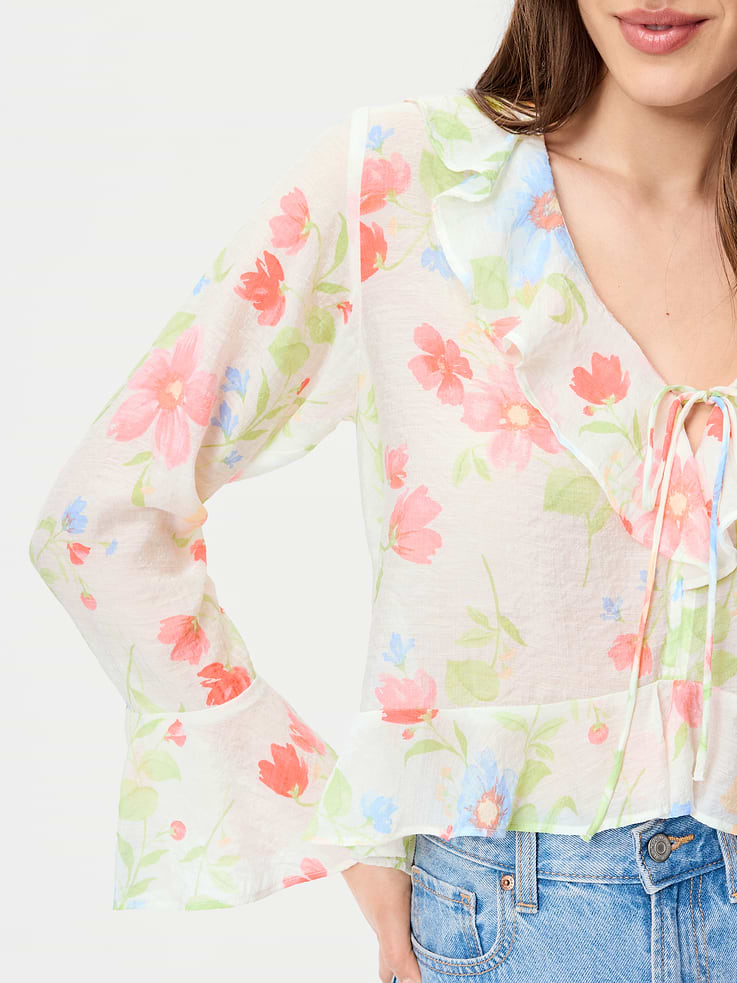 Image number 4 showing, Bell-Sleeve Ruffle Top