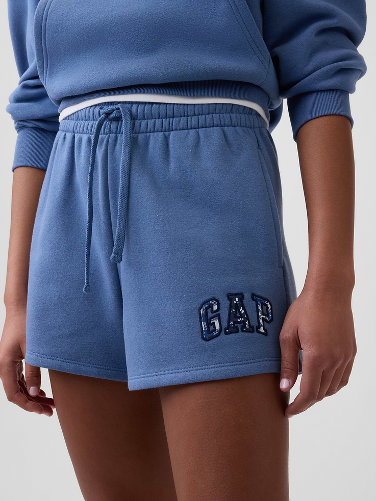 Image number 4 showing, Gap Logo Shorts
