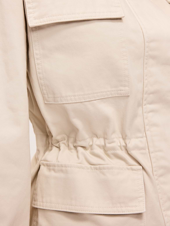Veste utilitaire à taille cintrée