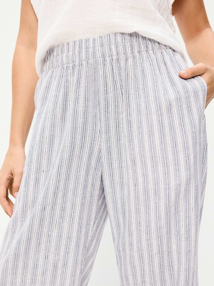 Image number 5 showing, High-Waisted Linen-Blend Straight Ankle Pants