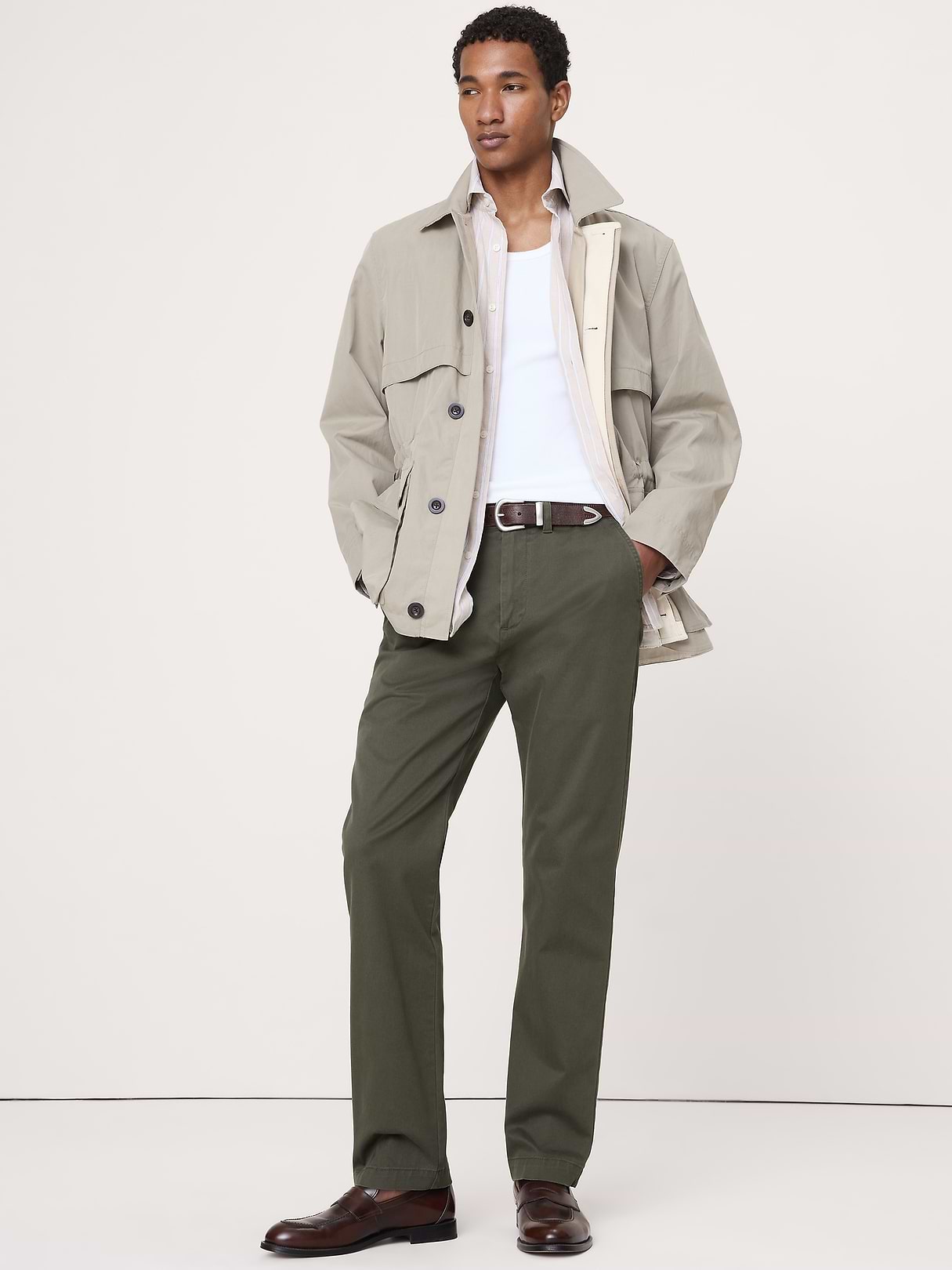Straight Lived-In Chino | Banana Republic