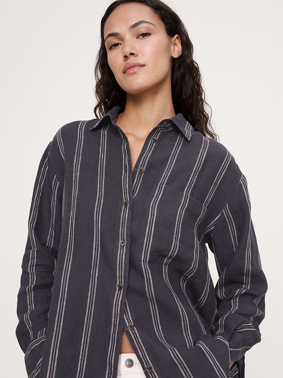 The Oversized Linen Shirt