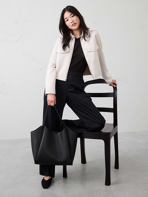 Vegan Leather Modern Bucket Tote