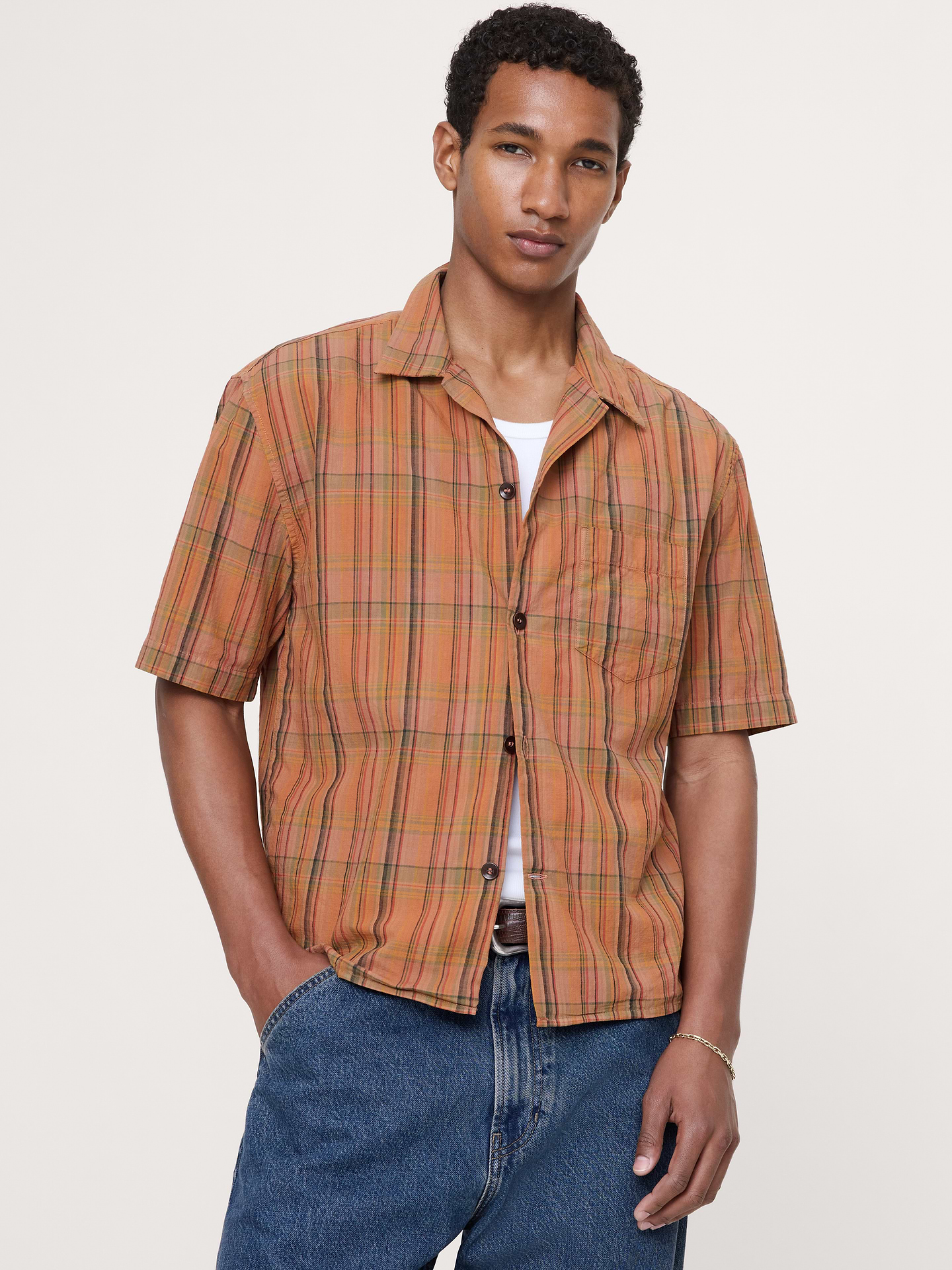 L'image numéro 1 présente Chemise décontractée à manches courtes en coton été léger