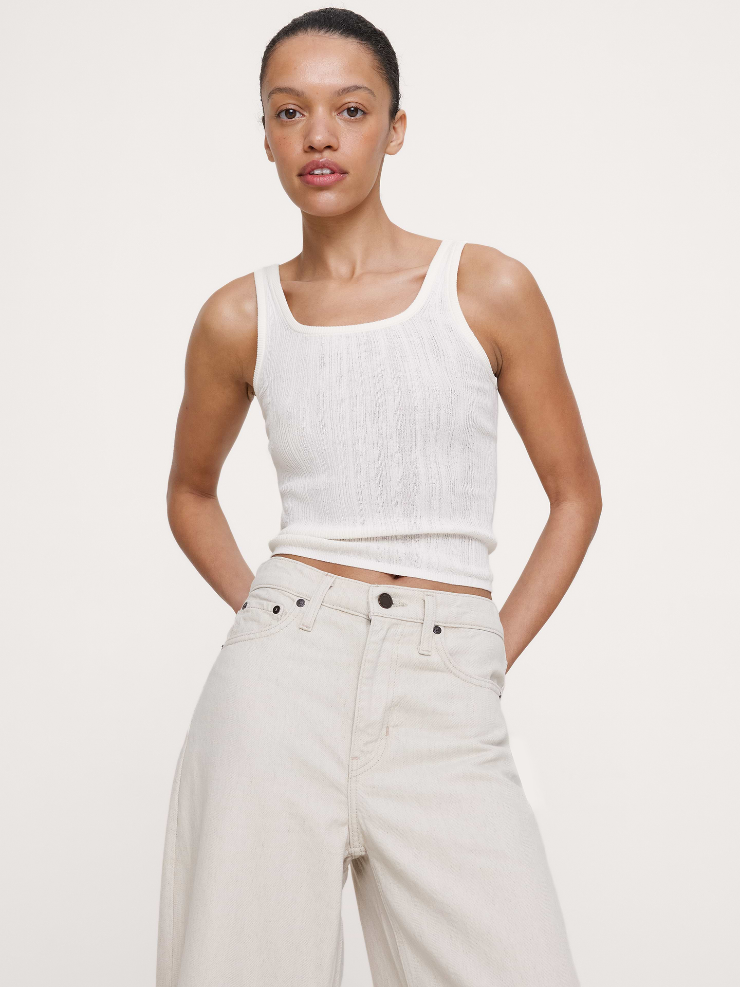L'image numéro 1 présente Camisole en tricot froissé