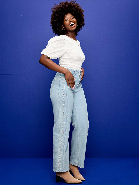 Curvy Extra High-Waisted Scalloped Wide-Leg Jeans