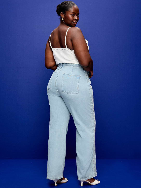 Curvy Extra High-Waisted Scalloped Wide-Leg Jeans