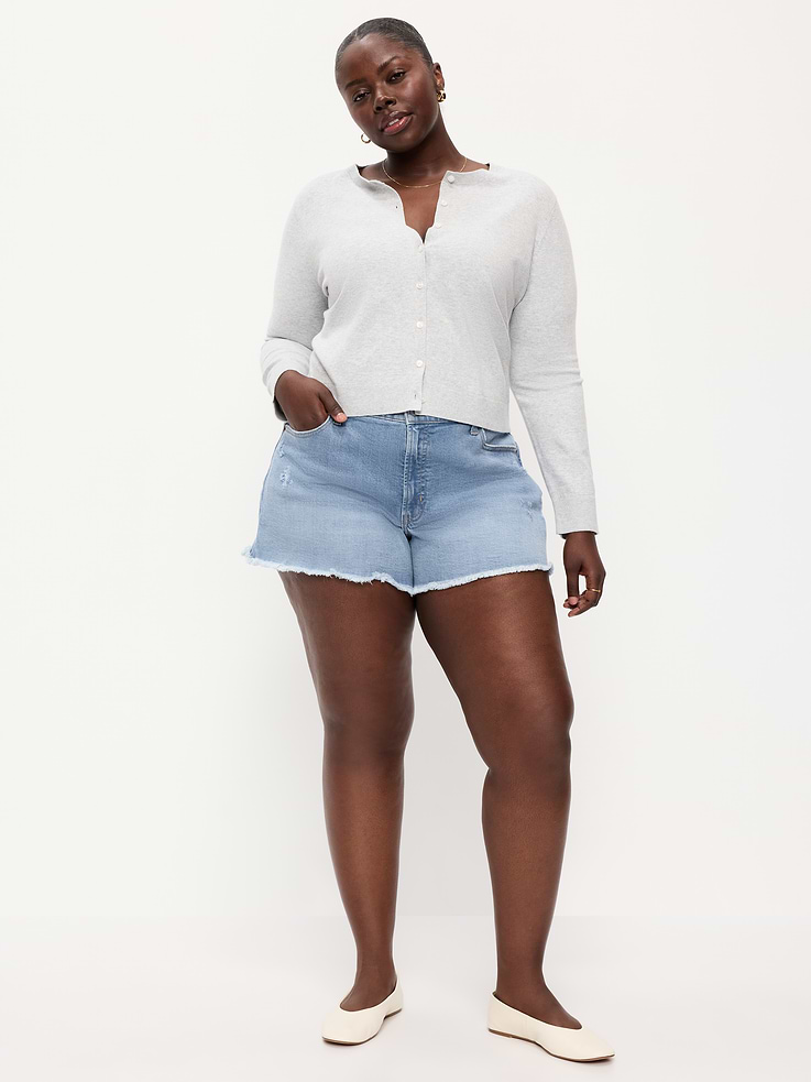 L'image numéro 4 présente Short OG profilé en denim à taille haute à ourlet coupé, entrejambe de 4 cm