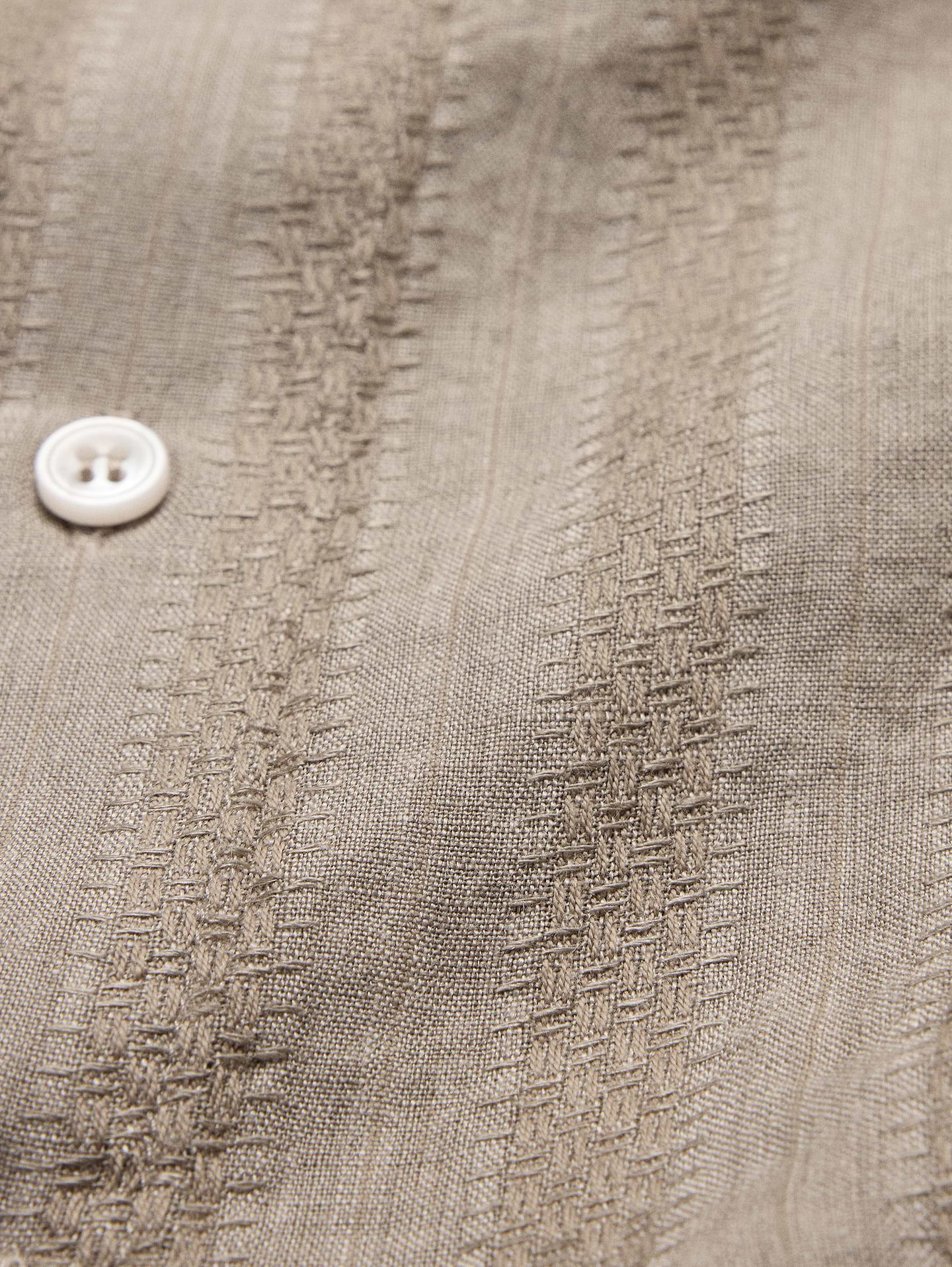 Image number 8 showing, Standard-Fit Textured Linen-Cotton Shirt