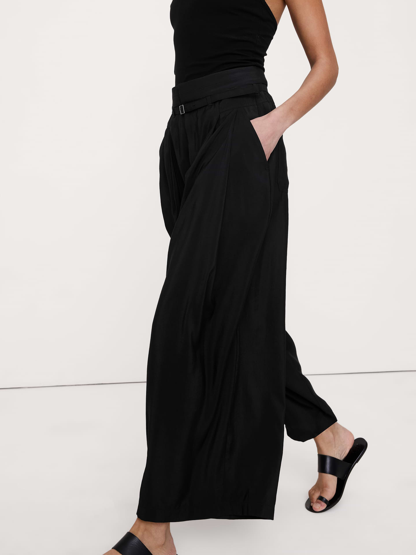 Image number 7 showing, Pleated Wide-Leg Cropped Pant in Luster Twill