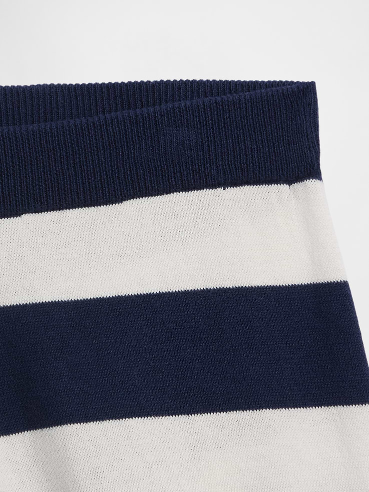 Image number 3 showing, Kids Pull-On Relaxed Sweater Shorts