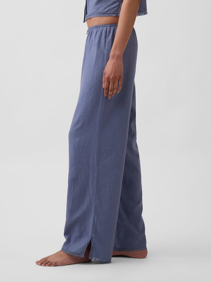 L'image numéro 3 présente Pantalon de pyjama en mélange de lin à ourlet en dentelle