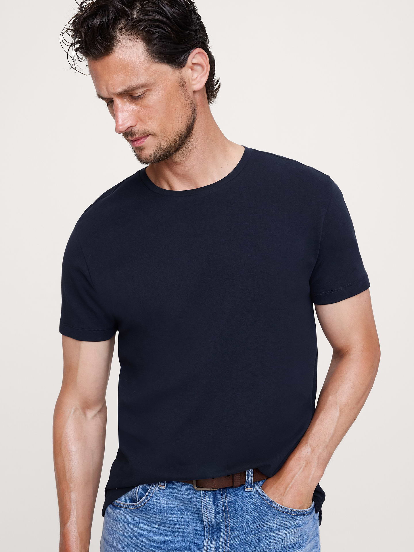 L'image numéro 1 présente T-shirt luxueux
