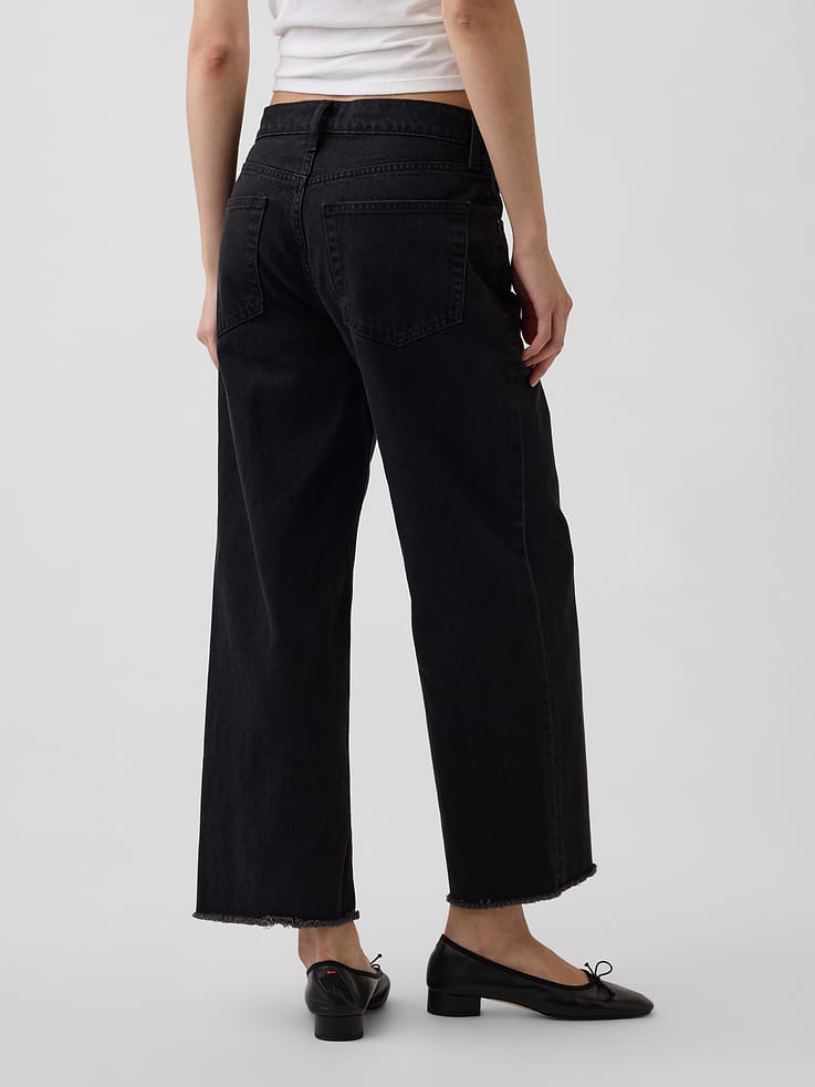 Image number 4 showing, Low Slung Relaxed Crop Jeans