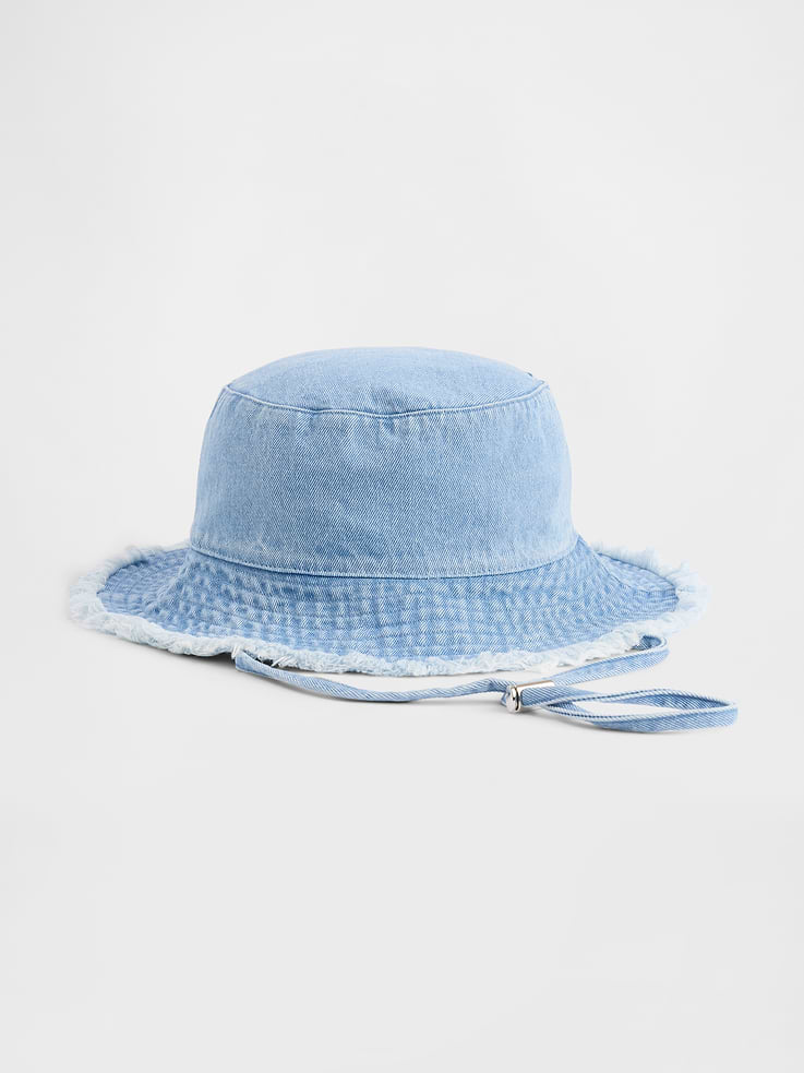 Image number 4 showing, Frayed Bucket Hat