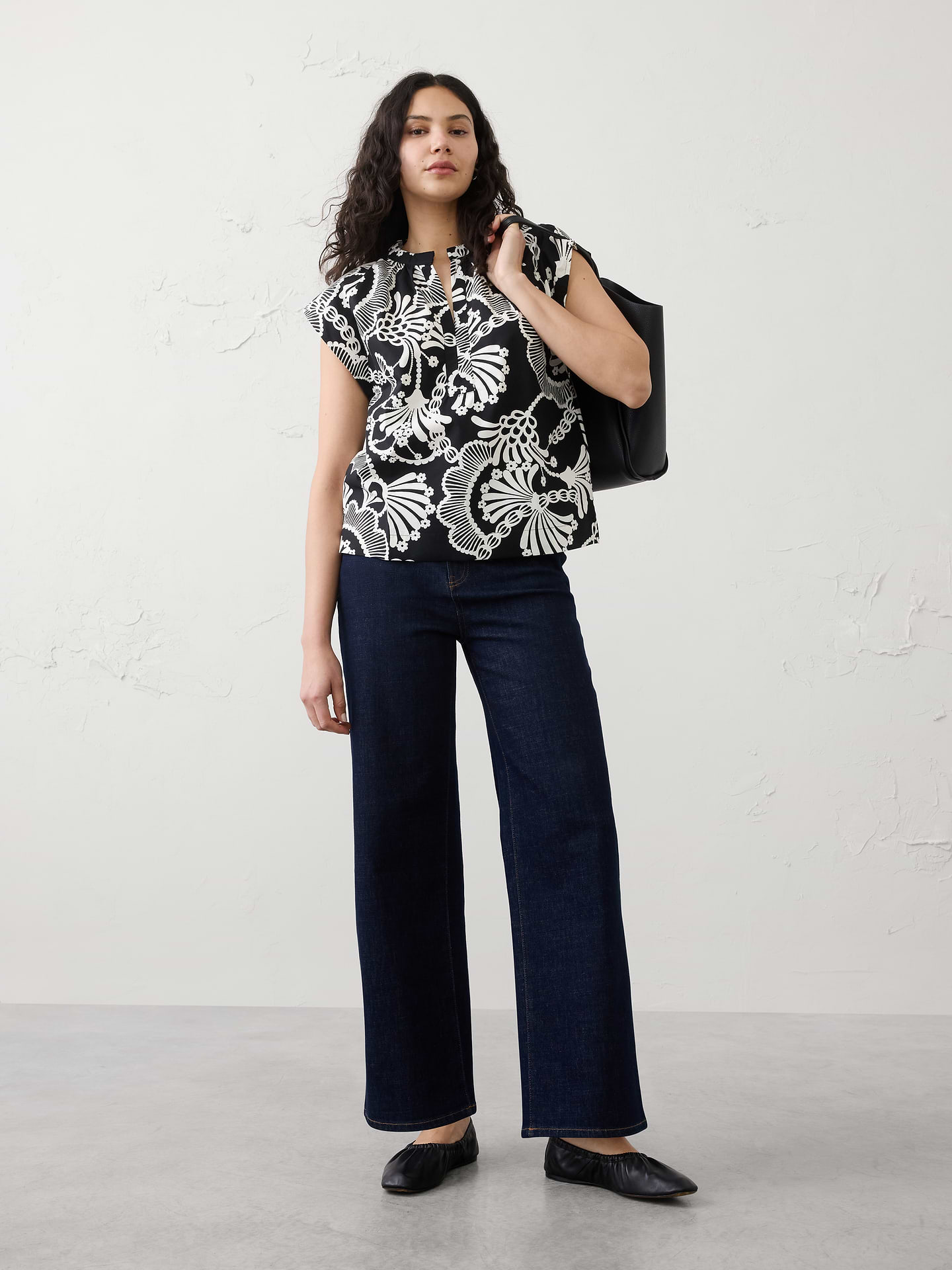 Image number 1 showing, Raglan-Sleeve Top