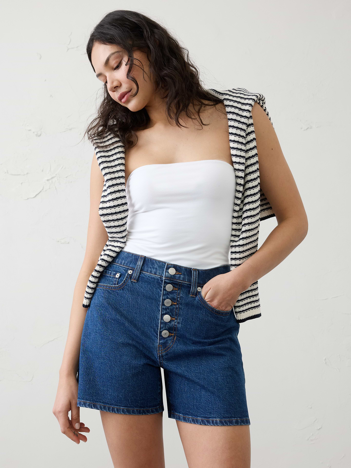 Image number 3 showing, High-Rise Denim Short
