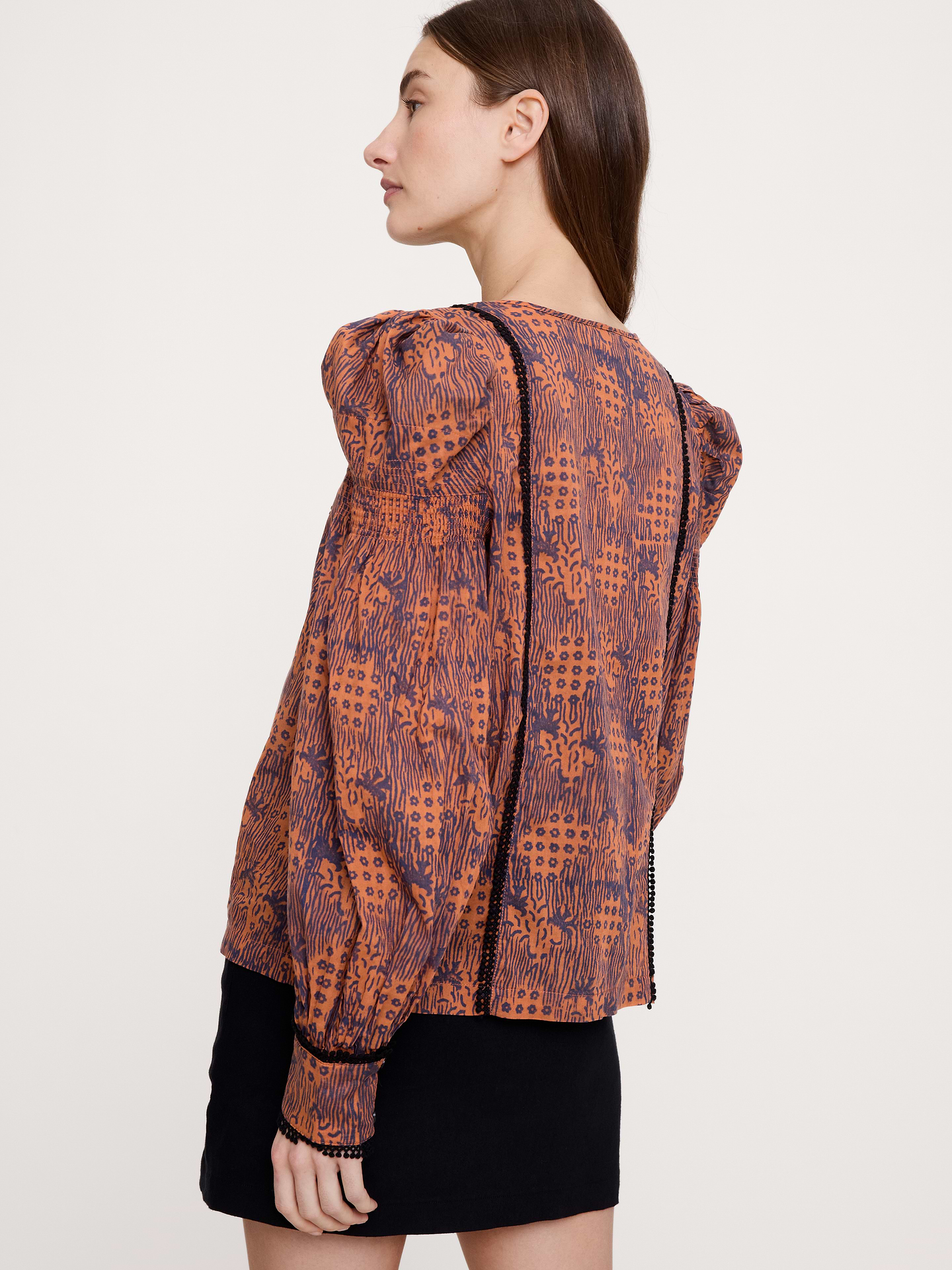 Image number 3 showing, Lightweight Cotton Puff-Sleeve Top