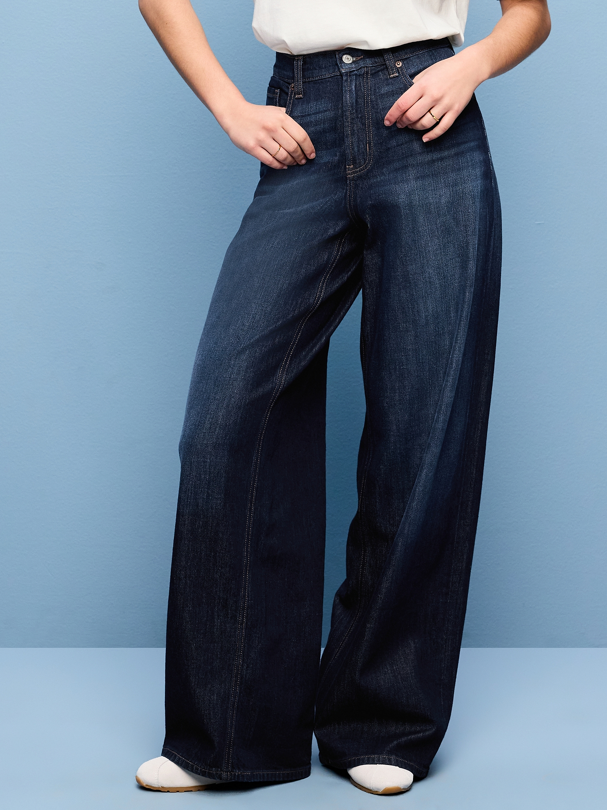 High-Waisted Baggy Wide-Leg Stretch Jeans | Old Navy