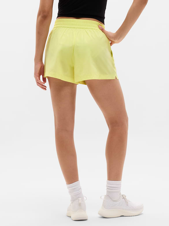 Weekender Mid Rise 3" Run Short