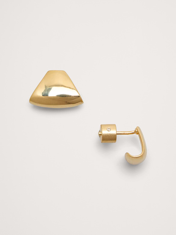 Boucles d’oreilles à demi-anneaux triangulaires