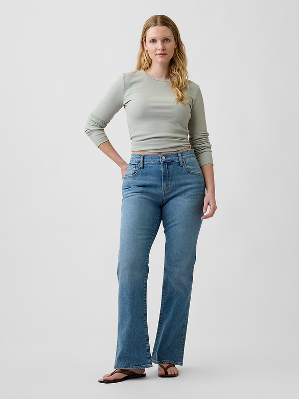 Mid Rise Boot Jeans