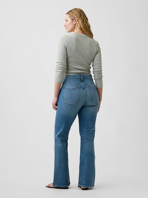 Mid Rise Boot Jeans