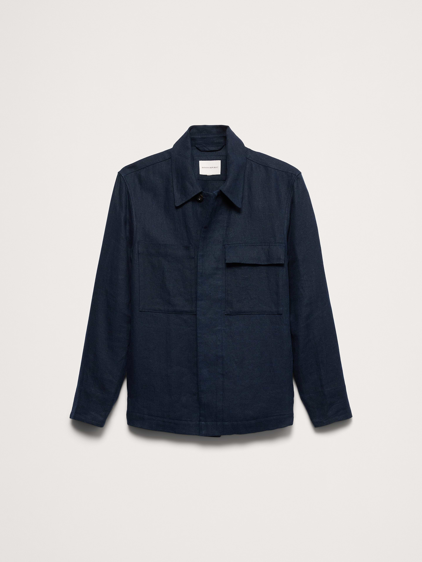 L'image numéro 5 présente Veste-chemise à quatre poches en lin