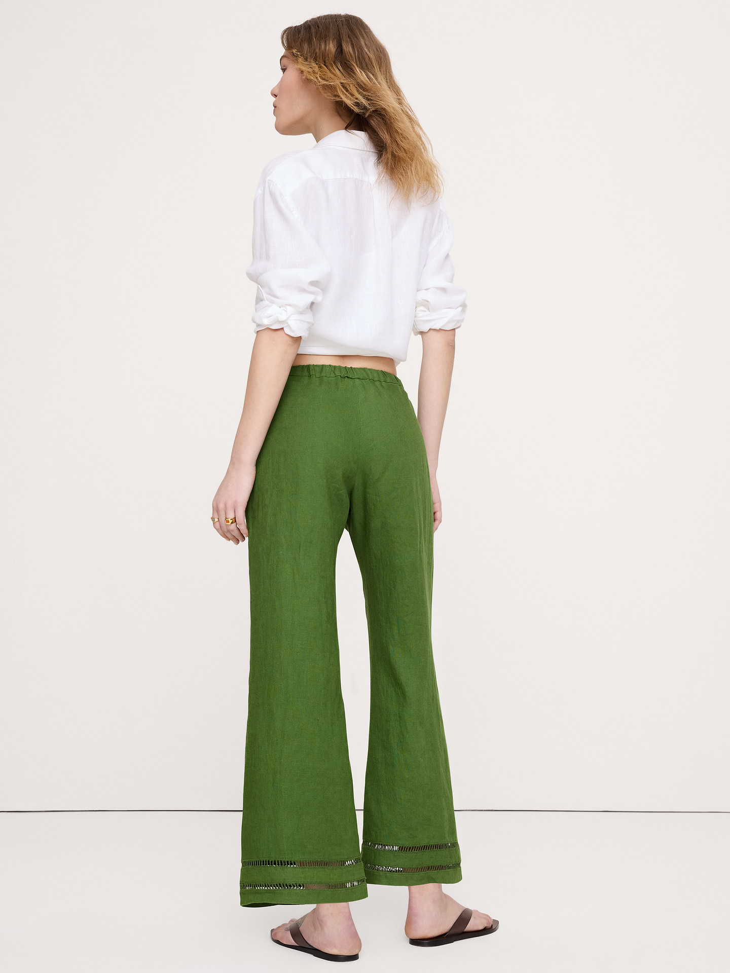 Image number 3 showing, Mid-Rise Kick-Flare Linen Ankle Pant