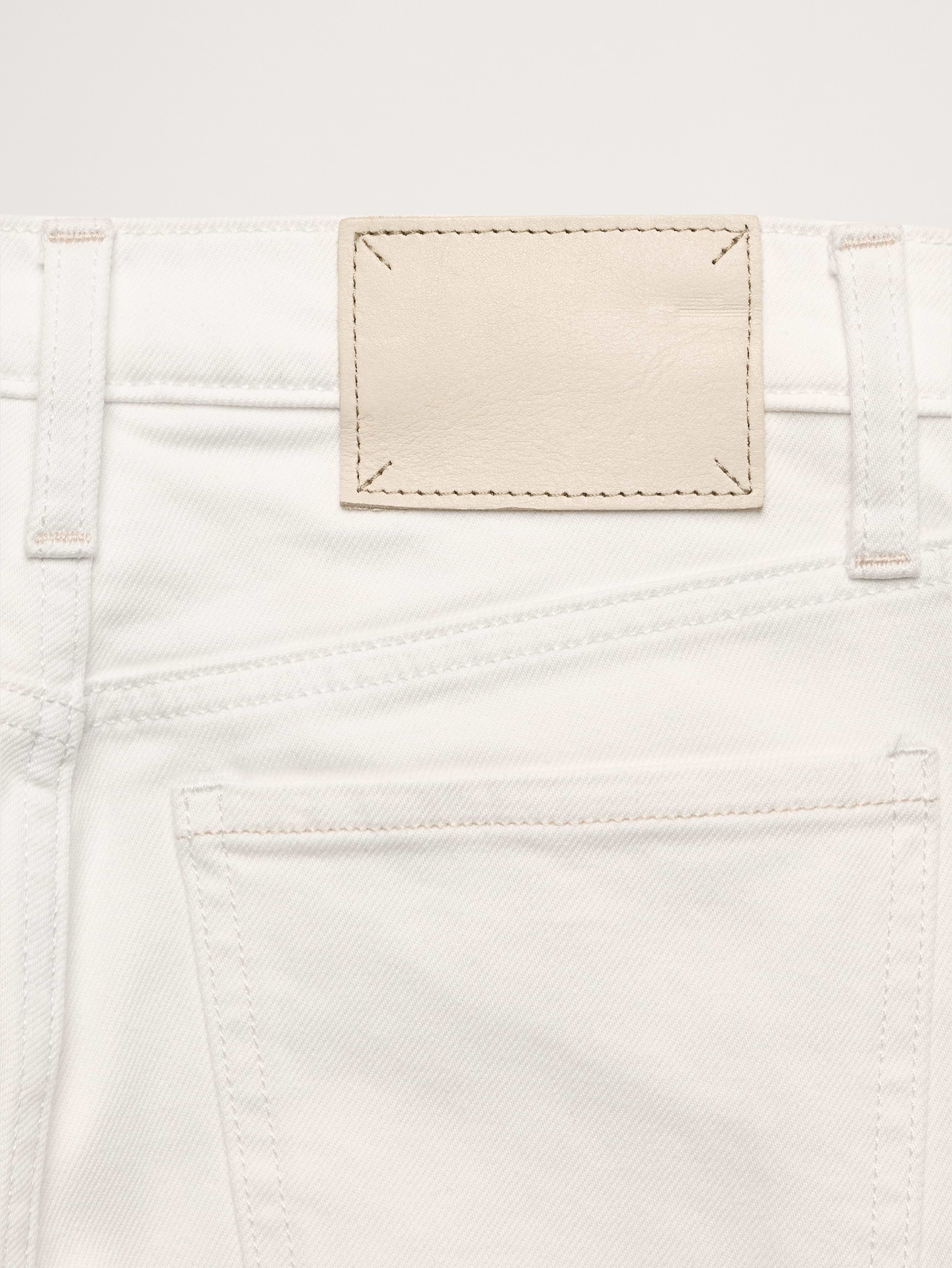 L'image numéro 7 présente Le célèbre jean classique à jambe large