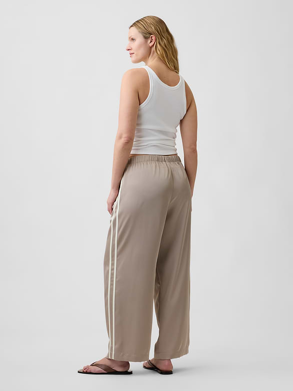 Satin Straight-Leg Crop Pants