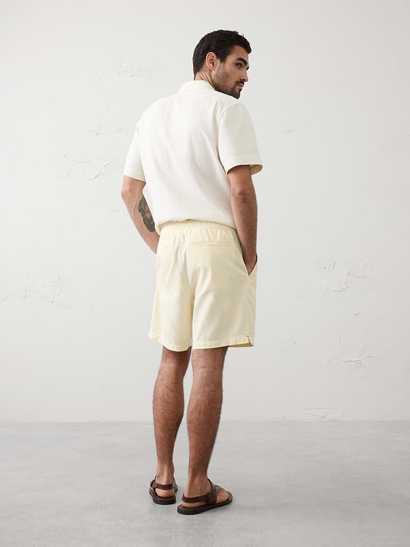 Standard-Fit 7" Linen-Blend Deck Short