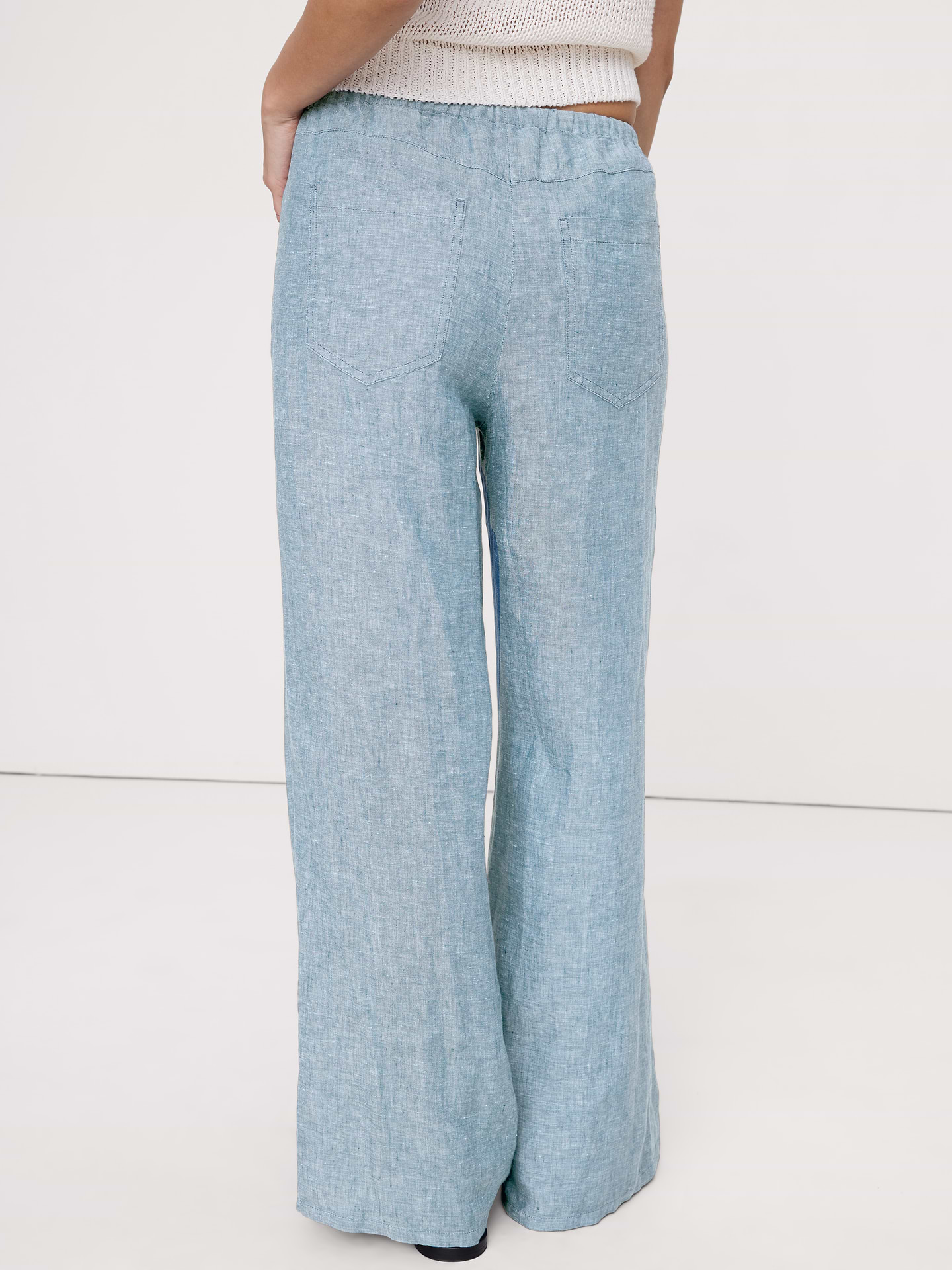 Image number 2 showing, The Studio Wide-Leg Drawstring Pant in Linen
