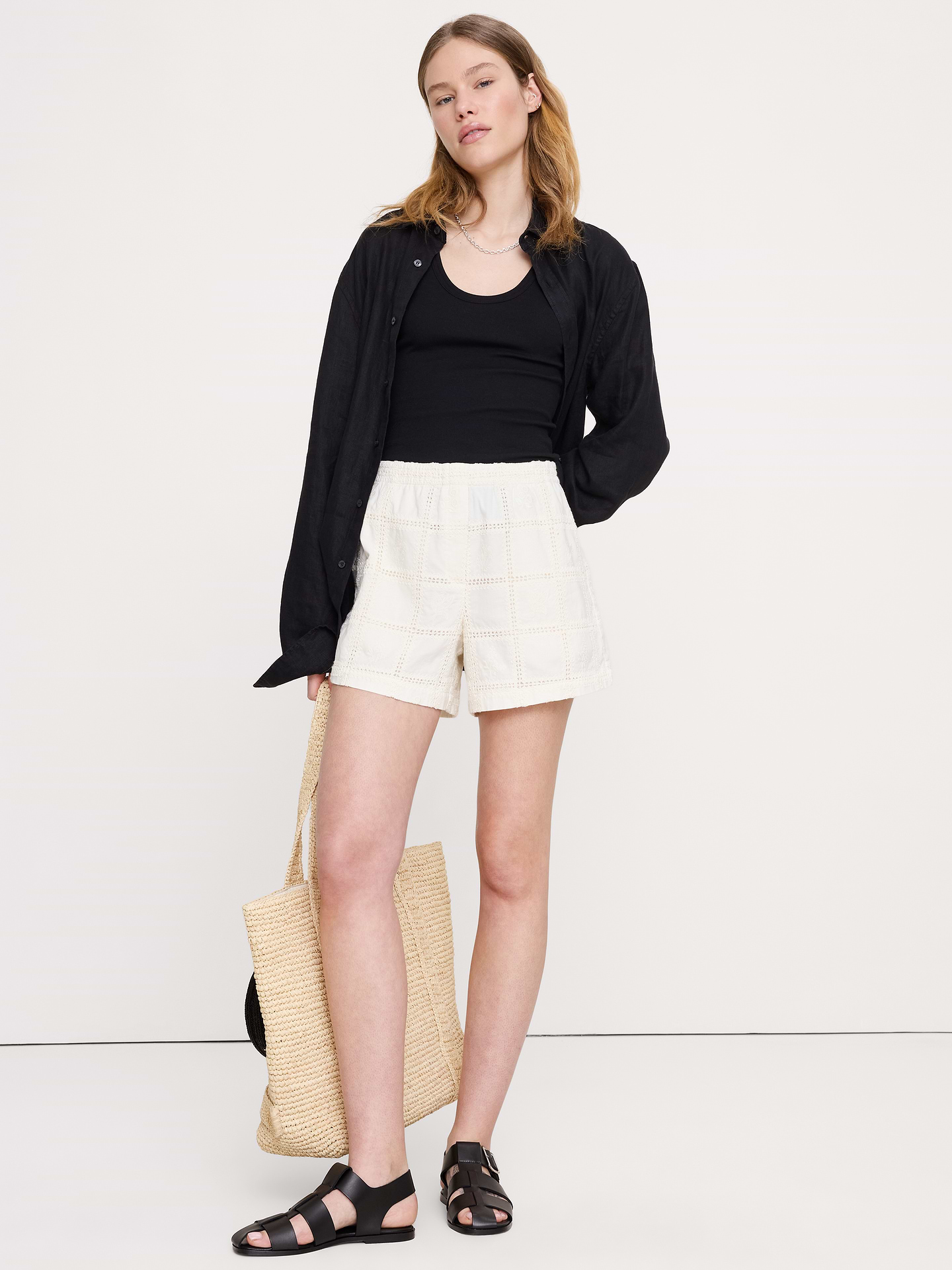 L'image numéro 1 présente Short à taille extensible en coton brodé entrejambe 10 cm