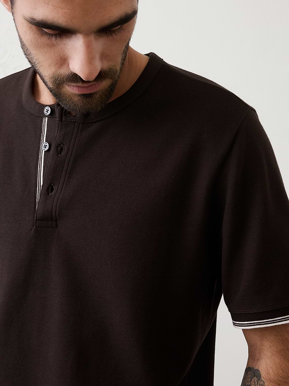 Standard-Fit Textured Tipped Henley