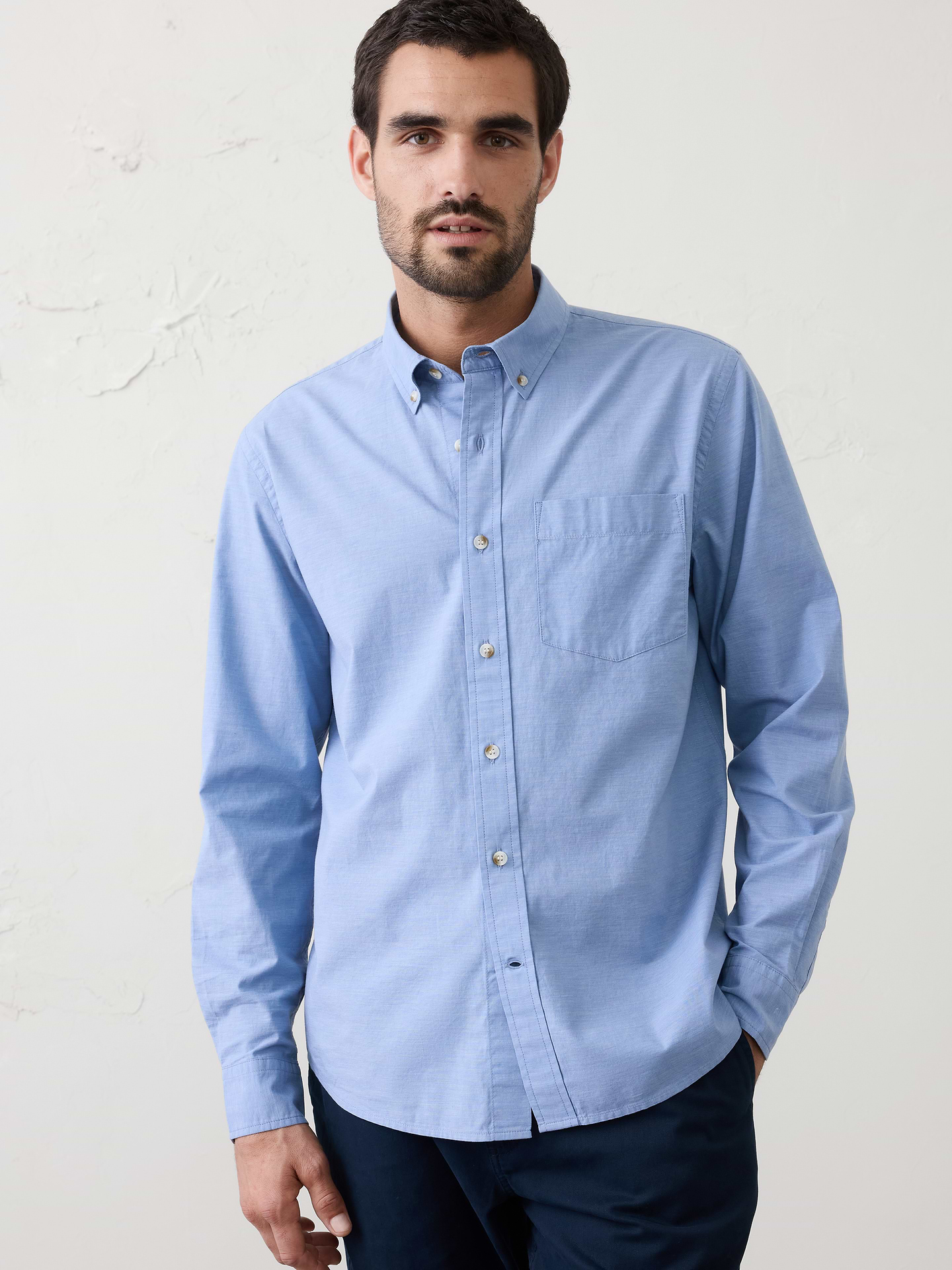 Banana Republic Factory Men's Standard-Fit Softwash Cotton Shirt (Light Blue Heather)